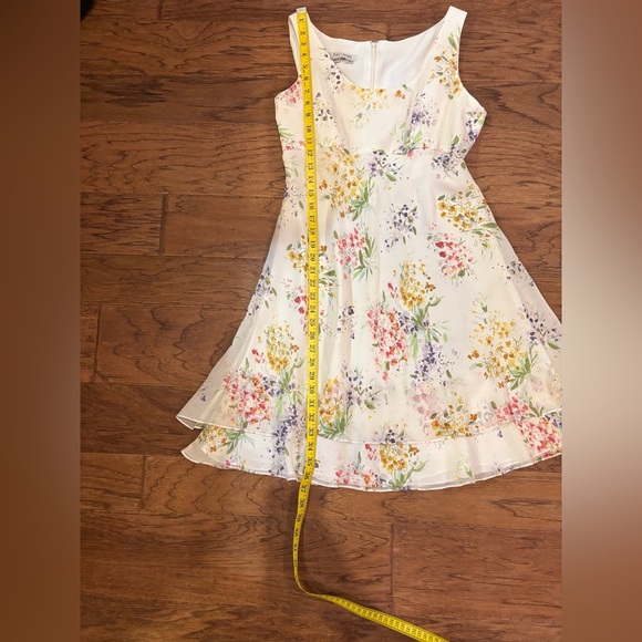 Kay Unger 100% Silk Floral Sleeveless Dress Size 12 with matching scarf - Picture 11 of 13